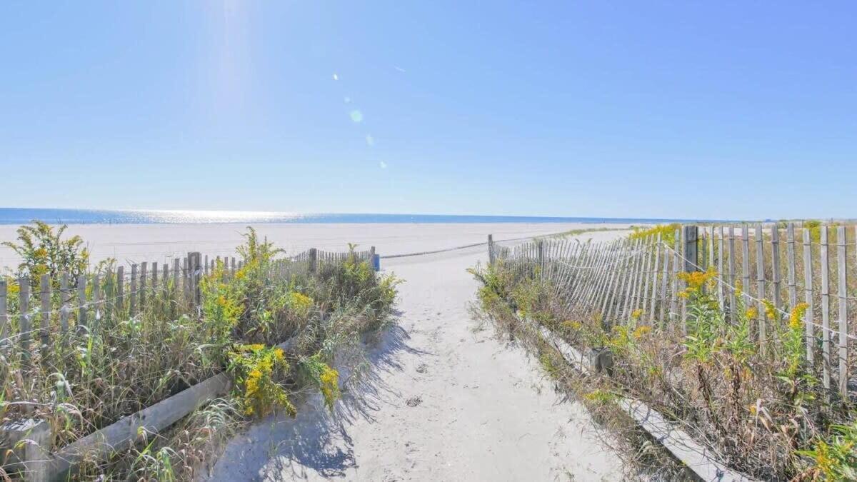 Escape To Raleigh Ave 3 Steps From The Beach Atlantic City Bagian luar foto